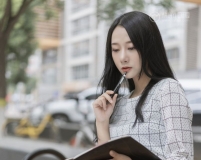 YALAYI雅拉伊美女模特何嘉穎