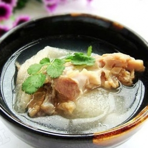 滋補(bǔ)靚湯-竹蓀排骨湯