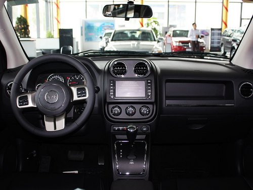 JEEP-ָ-2.4A2011