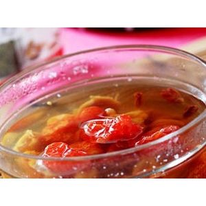 玫瑰茄圣女果花粉湯