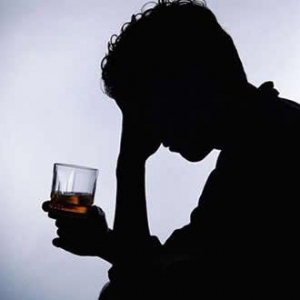 男性只喝飲料不喝水當(dāng)心不育