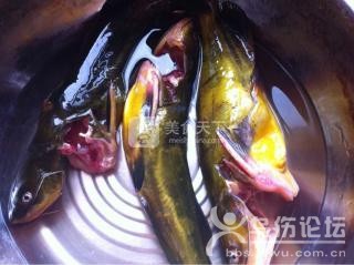 酸辣黃辣丁的做法步驟：1
