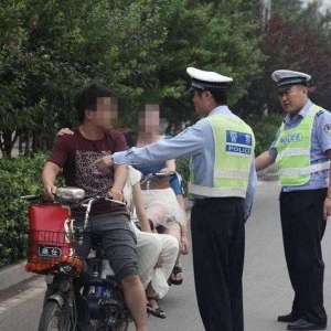 늄(dng)܇ͨ`F(xin)lF(xin)-δȫ^ռ딵(sh)