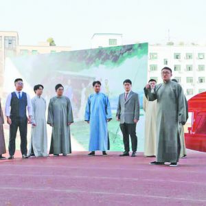 城鎮(zhèn)職校運(yùn)動(dòng)會(huì)開幕式創(chuàng)意滿滿