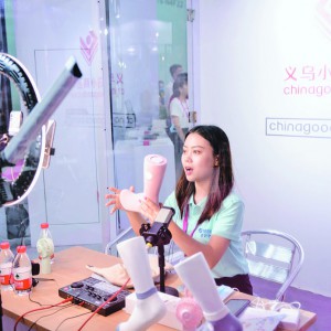 һֻ һ20f(wn)  xЈ(chng)wˡֱ|L(fng)l