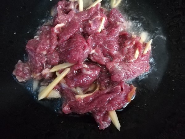 牛肉炒包菜的步驟